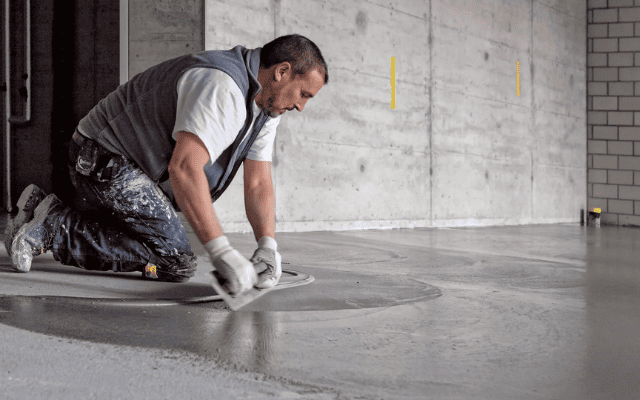 305 – Floor Screed and Self Levelling Products