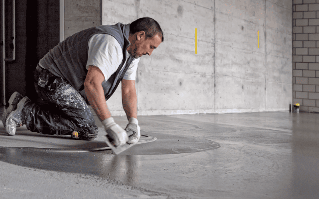 305 – Floor Screed and Self Levelling Products