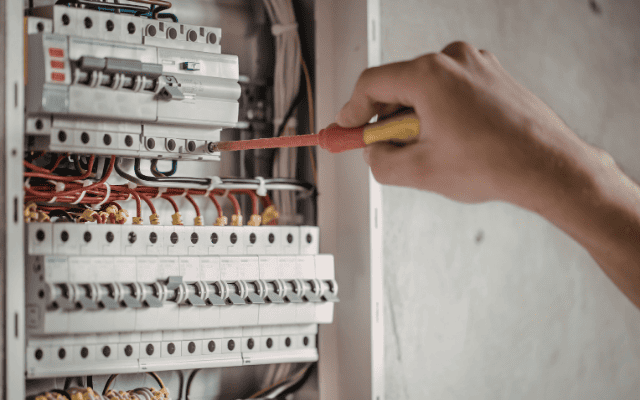 606 – Switchgear and Breakers