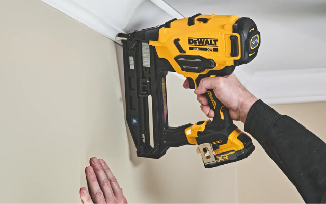 Line #206 Key Highlights – Pneumatic and Cordless Nailers Supplier in Dubai, UAE – Dani Trading